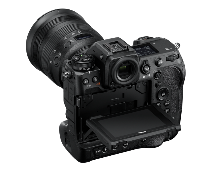 ῵ Z 9 ȫ΢Cl(f)  ߀Z 100-400mm f/4.5-5.6 VR S ׃R^